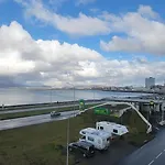 Ocean View Apartment In Downtown Reykjavik